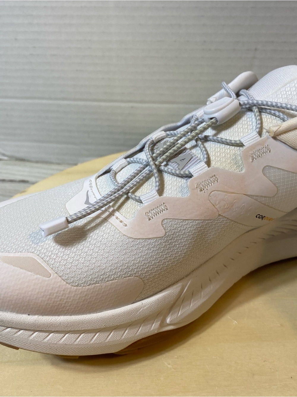 Hoka One One Transport White Gum Women’s Size 9B Trail Walking Shoes New - Picture 8 of 12